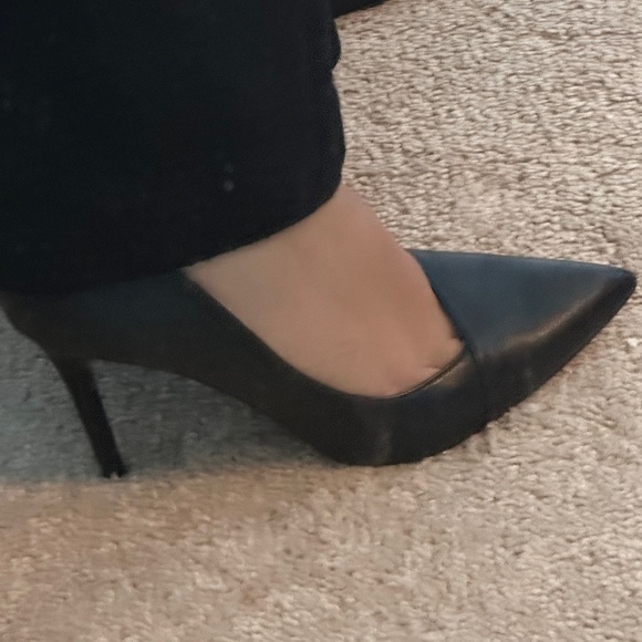 Leather classic heels - Picture 6 of 14